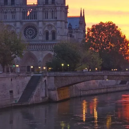 Le Petit Chatelet Apartment