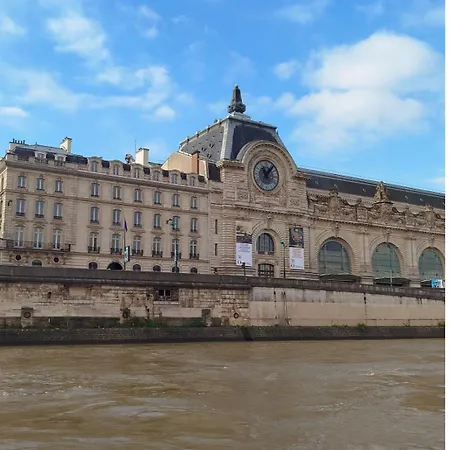 Le Petit Chatelet Paris